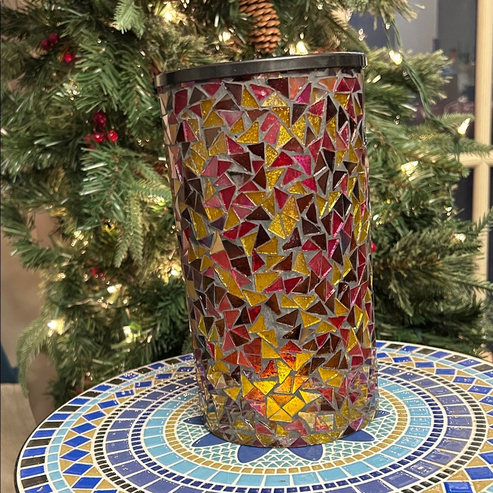 Scentsy Entice Defuser
Shade Only.